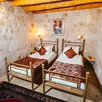 Hotel Young Cave Ortahisar