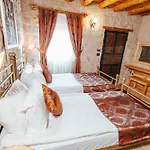 Young Cave Hotel