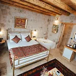 Young Cave Hotel