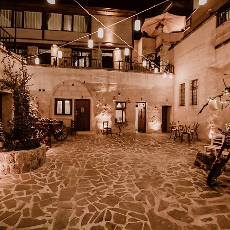 Young Cave Отель Ортахисар