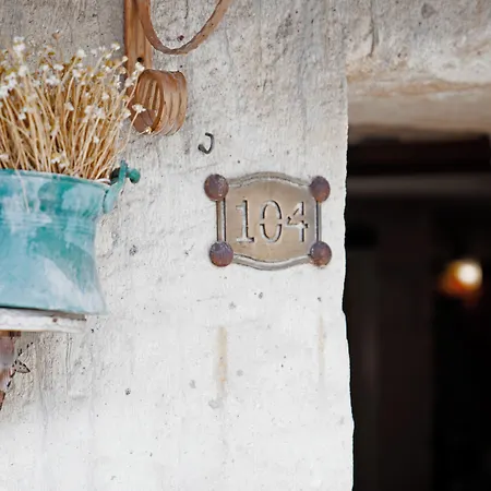 Отель Young Cave Ортахисар