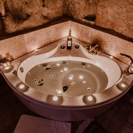 Young Cave * Ортахисар