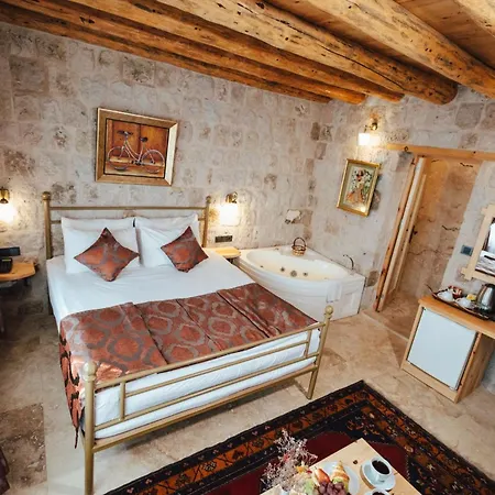 Young Cave Hotel