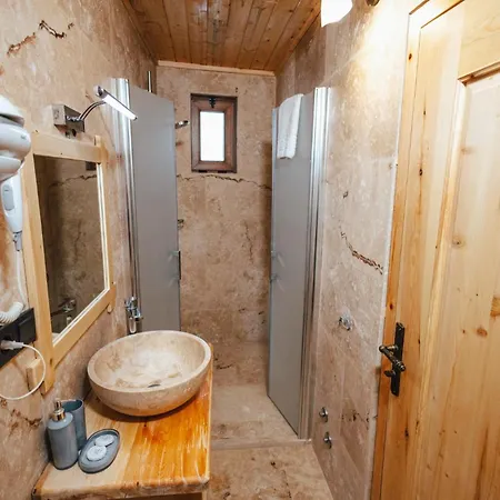 Young Cave Hotel