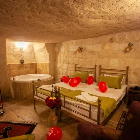 Young Cave * Ортахисар